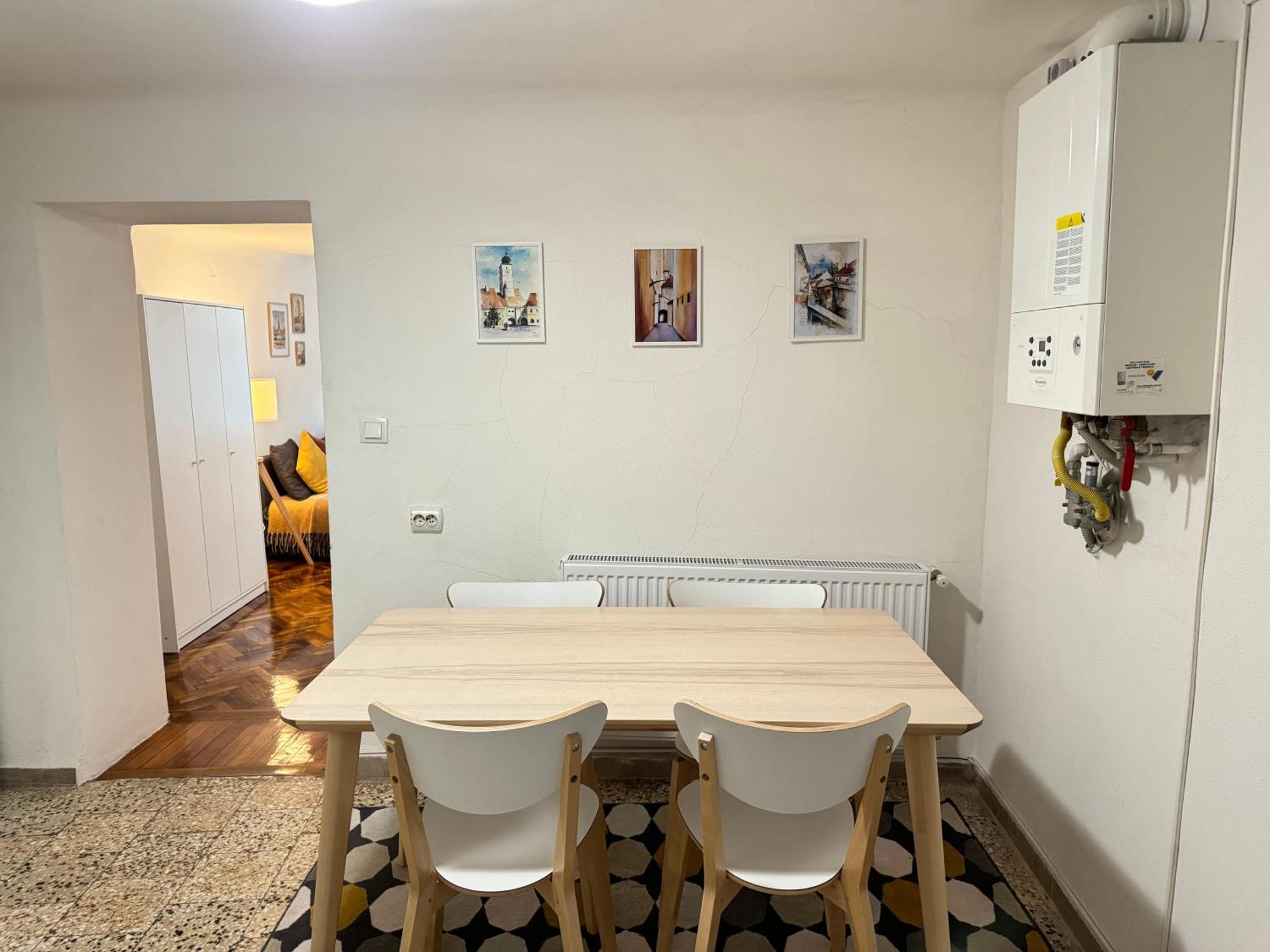 Charming Studio Ideal For Getaways Or Workations In Sibiu'S Medieval City Center Luaran gambar