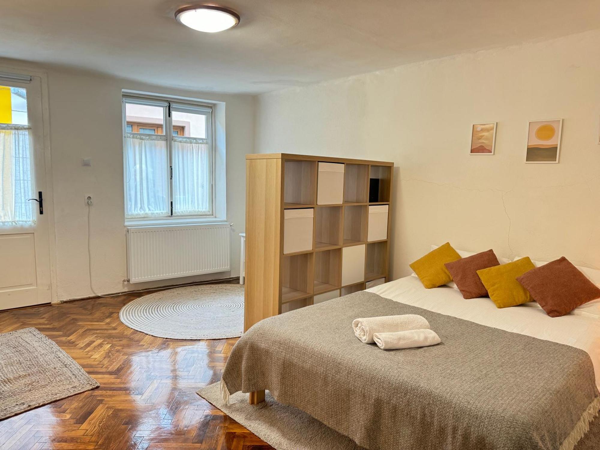 Charming Studio Ideal For Getaways Or Workations In Sibiu'S Medieval City Center Luaran gambar