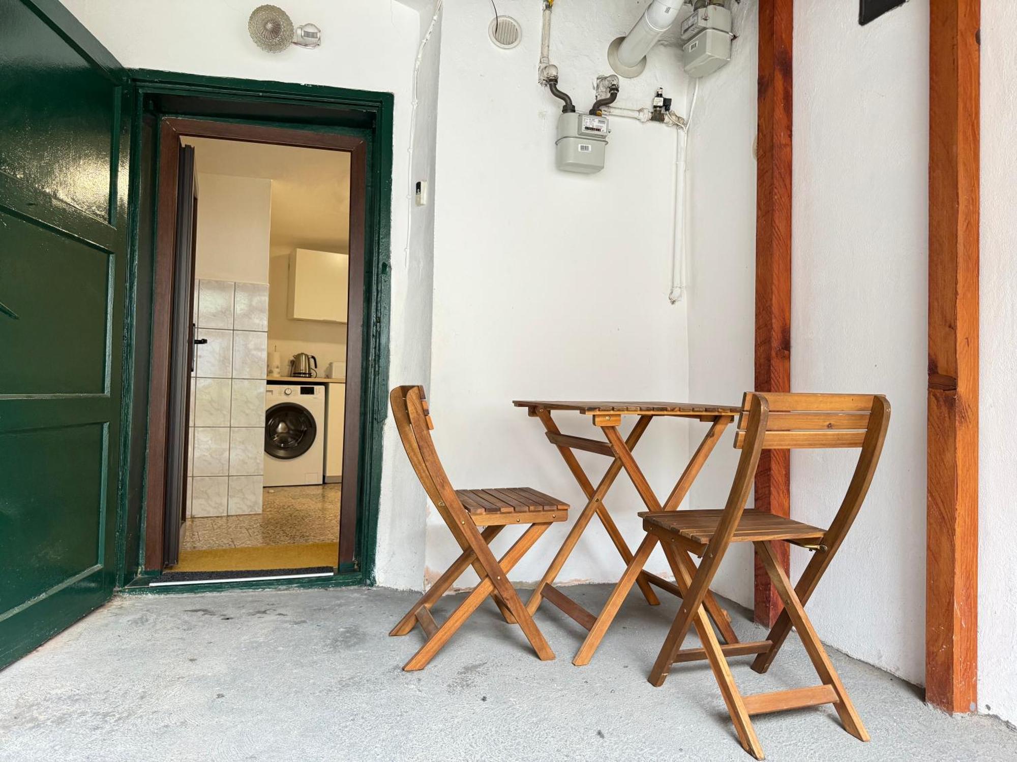 Charming Studio Ideal For Getaways Or Workations In Sibiu'S Medieval City Center Luaran gambar