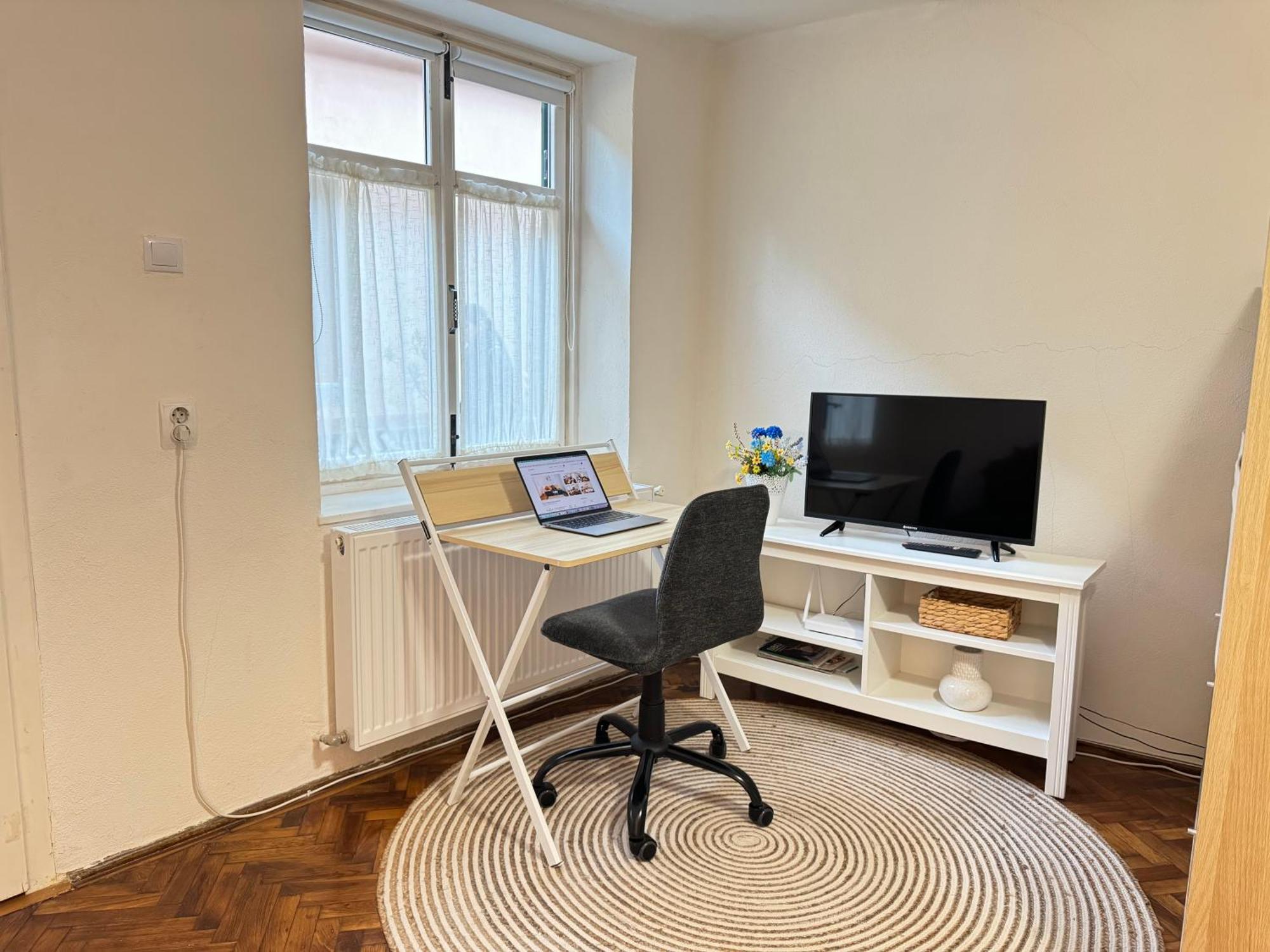 Charming Studio Ideal For Getaways Or Workations In Sibiu'S Medieval City Center Luaran gambar